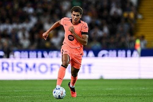 «موندو ديبورتيفو»: حمزة عبد الكريم أبرز المرشحين لقيادة هجوم برشلونة أمام إلتشي