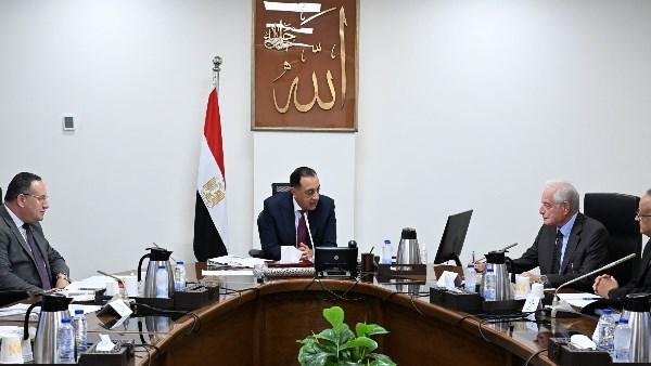 تنفيذًا لتوجيهات الرئيس.. مدبولي يتابع ترتيبات عقد مؤتمر الهوية الوطنية بمكتبة الإسكندرية