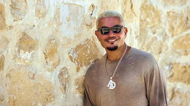 عمرو دياب يطرح ألبوم "حبيتك".. تعرف على تفاصيله