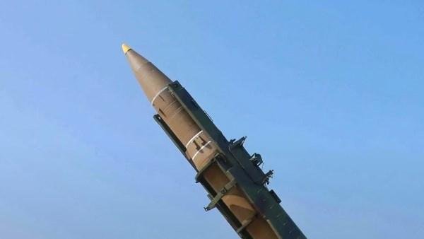 وزارة الدفاع اليابانية تتهم كوريا الشمالية بإطلاق صاروخا باليستيا باتجاه البحر الشرقي