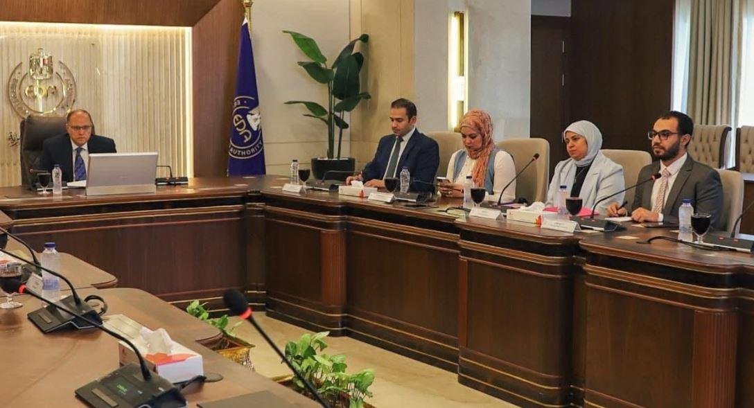 رئيس هيئة الدواء يبحث تعزيز التعاون في مجال المستلزمات الطبية
