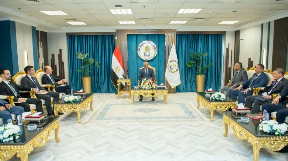 وزير الإنتاج الحربي يبحث مع سفير بلغاريا بالقاهرة توسيع التعاون الصناعي وجذب الاستثمارات