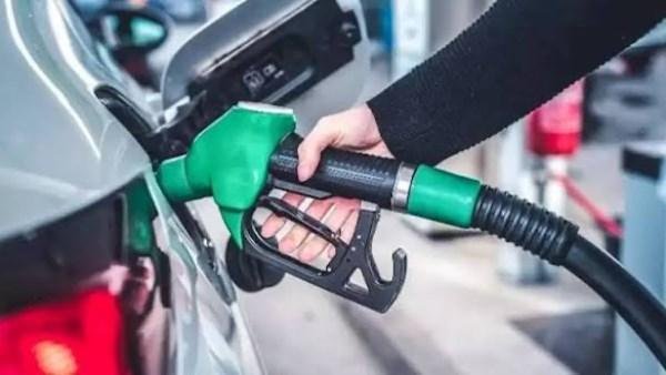ارتفاع سعر جالون البنزين في أمريكا رغم عدم شن ترامب ضربات جديدة على إيران