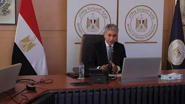 وزير السياحة يتفقد موقع تابوزيريس ماجنا الأثري يبرج العرب  - صور