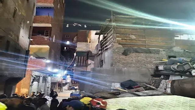 مكون من 4 طوابق.. ننشر الصور الأولى لحادث انهيار عقار حدائق القبة