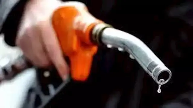بتفول كتير ومش عارف ليه؟.. 6 أخطاء تزود استهلاك البنزين بسيارتك