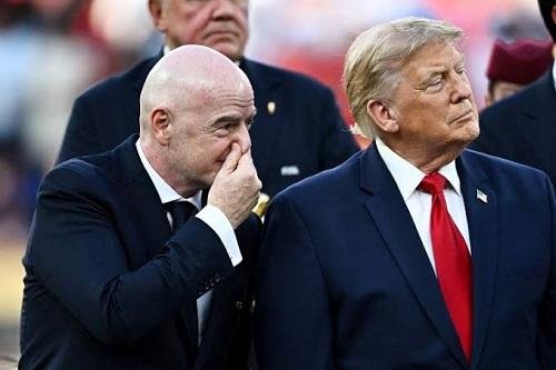 نيويورك بوست: إنفانتينو يطلب مساعدة ترامب للحفاظ على منصبه