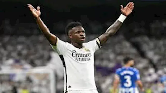 "مصدر سعادة".. مورينيو يعلق على تجديد عقد فينيسيوس مع ريال مدريد