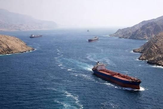 مسئول خليجي: فرص التوصل إلى اتفاق أمريكي-إيراني بشأن مضيق هرمز بحلول الجمعة تبلغ 50%
