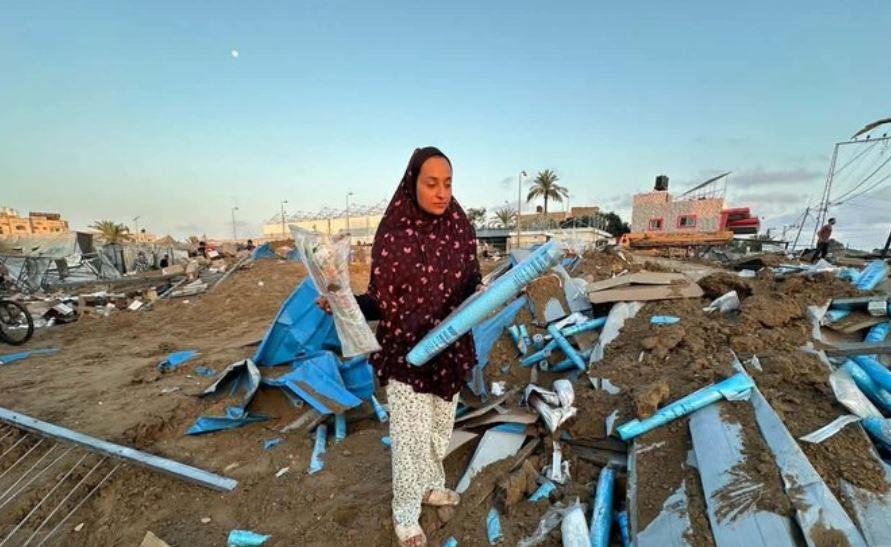 جيش الاحتلال يؤكد استهداف محيط مستشفى شهداء الأقصى في غزة بذريعة تدمير مخزن أسلحة