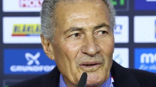 حسن مصطفى يتابع مونديال ناشئات اليد ويستعد لكأس العالم للأندية