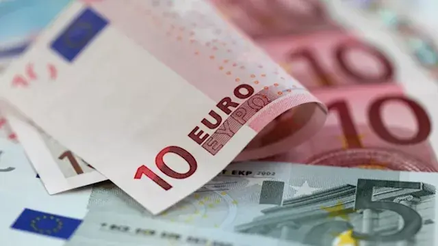 سعر اليورو ينخفض مقابل الجنيه في 5 بنوك خلال تعاملات اليوم