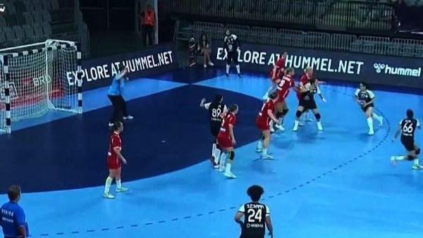 منتخب مصر لناشئات اليد يكتفي بالمركز الرابع في بطولة العالم