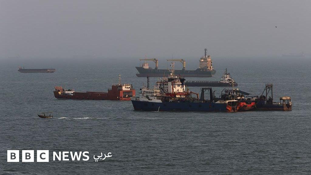 إيران تطالب قطر بالكشف عن مصير ثلاثة طيارين، وتعلن اتفاقاً حول الملاحة في مضيق هرمز مع عُمان