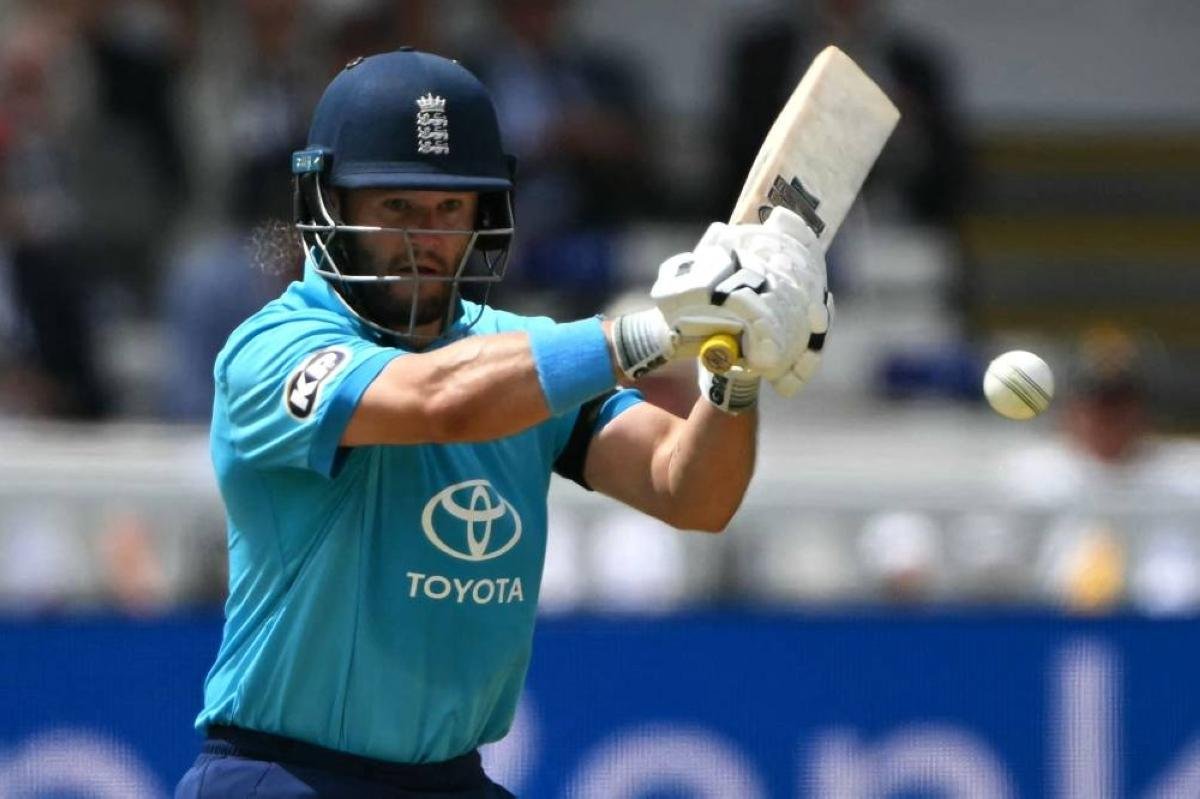 Duckett's big century sets up England series win over India