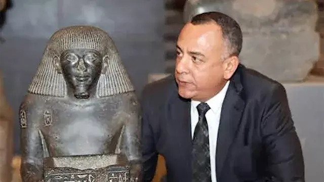 مصطفى وزيري يكشف حقيقة تسخير الجن لاكتشاف الأماكن الأثرية