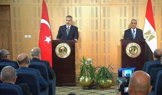 فيدان: مصر وتركيا دولتان عظميان في المنطقة والعالم.. والتاريخ والجغرافيا حملاهما مسئولية كبيرة