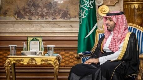 ‏بن سلمان يبحث مع قائد القيادة المركزية الأمريكية التعاون في المجالات الدفاعية