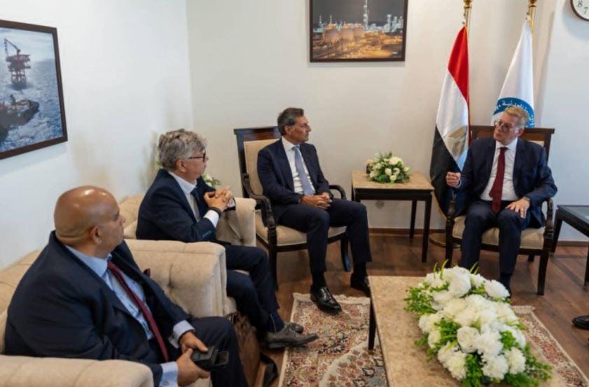 وزير البترول يبحث مع رئيس «إنرجين» اليونانية تعزيز استثماراتها في مصر وزيادة إنتاج الغاز