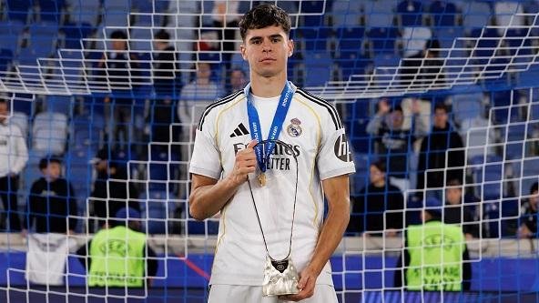 صفقة تاريخية.. ريال مدريد يعلن بيع موهبته الشابة إلى ستراسبورج الفرنسي