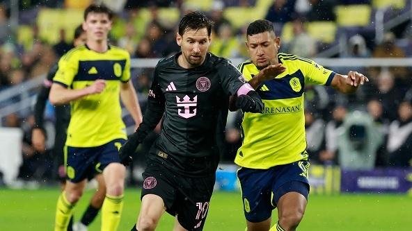 في حضور ميسي.. إنتر ميامي يسقط برباعية في الدوري الأمريكي