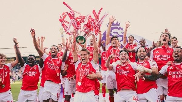 أرسنال بطلا لكأس الدرع الخيرية بعد اكتساج مانشستر سيتي بثلاثية