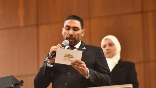 خريجون بلا تكليف.. برلماني يطالب بحل عاجل لأزمة نقص الأطباء