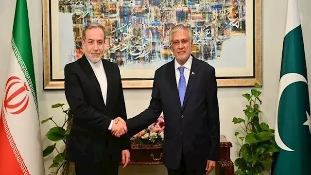 وزير خارجية باكستان يدعو نظيره الإيراني لزيارة إسلام آباد خلال اتصال هاتفي