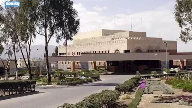 السفارة الأمريكية في اليمن: هجمات الحوثيين على القوات الحكومية دليل على الإرهاب