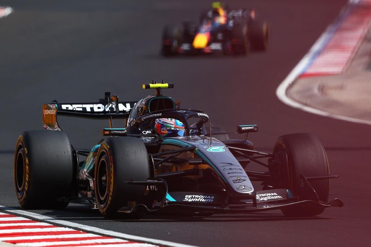 Mercedes "closely monitoring" when to bring upgrades for the rest of F1 2026
