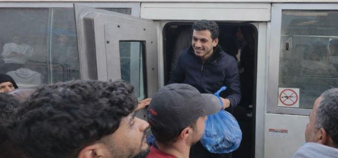 الإفراج عن 60 أسيرا ومعتقلا من غزة ونقلهم إلى مستشفى شهداء الأقصى