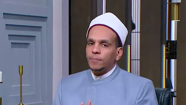 هل يجوز الدعاء لأشخاص بأسمائهم في السجود؟.. أمين الفتوى يجيب