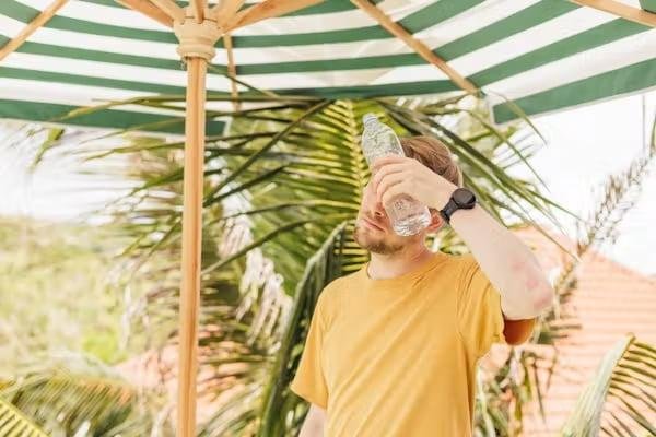 حاسس إن مخك مش شغال في الحر؟.. هذا ما يحدث للدماغ مع ارتفاع الحرارة