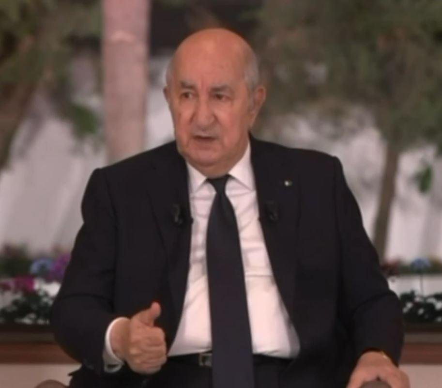 رئيس الجزائر: سنسحق من يستخدم الإرهاب لضرب تونس ولم أطلب تأشيرات ولا اعتذارا أو تعويضا من فرنسا