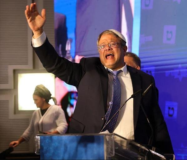 محتجز إسرائيلي سابق يطلب تنفيذ الإعدام بحق أسرى فلسطينيين.. وبن غفير يتعهد بتحقيق «حلمه»