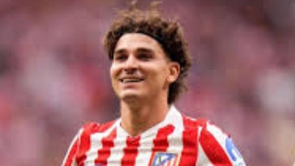 برشلونة يتمسك بضم جوليان ألفاريز.. وديكو يجهز الخطة البديلة