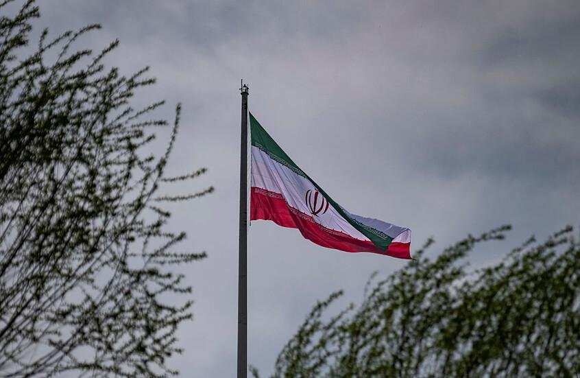 إيران: وقف هجماتنا مرهون بالتزام أمريكا بتعليق الضربات