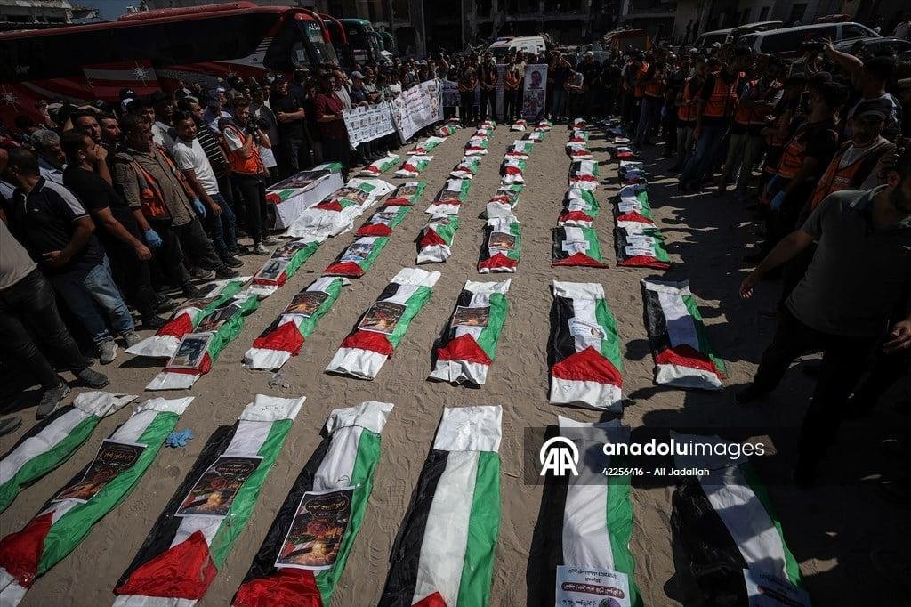 غزة.. تشييع جثامين 50 فلسطينيا قتلتهم إسرائيل خلال الإبادة