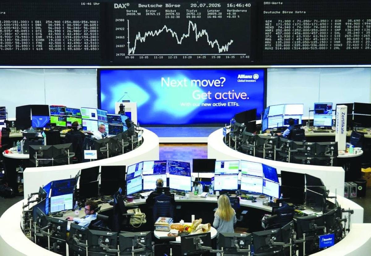 European shares tick lower as investors assess US-Iran jitters; tech earnings loom