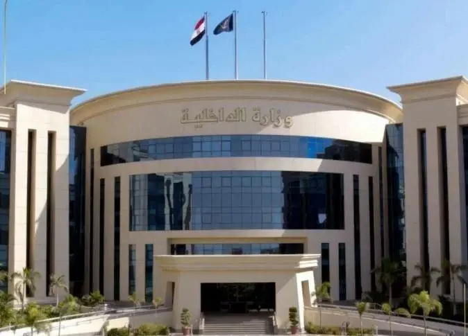 «التزاحم قلب الحكاية».. الأمن يكشف حقيقة تعرض طالبة وشقيقتها للتحرش في حفلة بالساحل