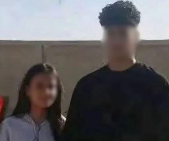 وصول الطالب وصديقته المتهمين بدهس بائعة الشاي لحضور جلسة محاكمتهما