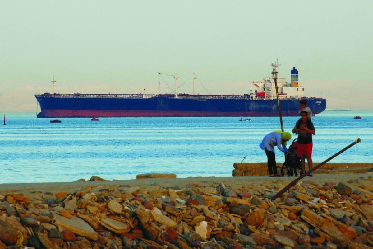 Red Sea war insurance costs rise after Houthi blockade, sources say