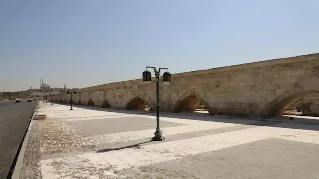 "سيبنون العاصمة الجديدة ويتركون القديمة تحترق".. هيئة الاستعلامات ترد بالفيديو