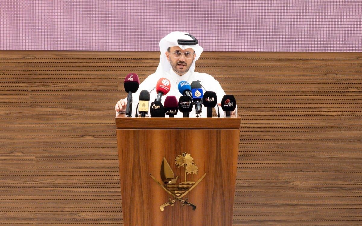 د.الأنصاري يؤكد مواصلة جهود تيسير التواصل بين واشنطن وطهران للتوصل لحل دائم للأزمة