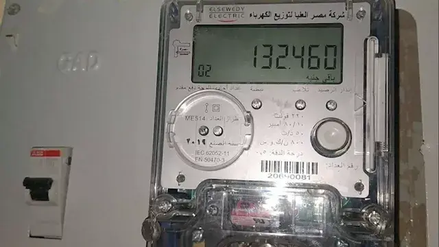 فاتورة يوليو أم أغسطس.. كيف تطبق الزيادة الجديدة للكهرباء على العداد "أبو كارت"؟