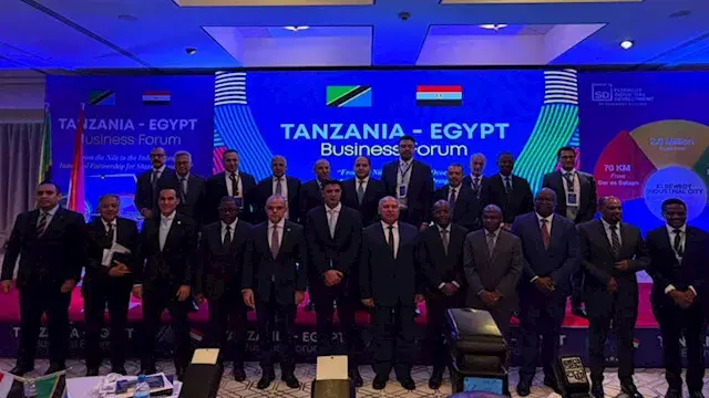 7 مستثمرين مصريين يوقعون اتفاقيات لإنشاء مصانع بمدينة السويدي في تنزانيا