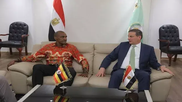 وزير الزراعة يبحث مع نظيره الأوغندي تعزيز الشراكة الزراعية والحيوانية