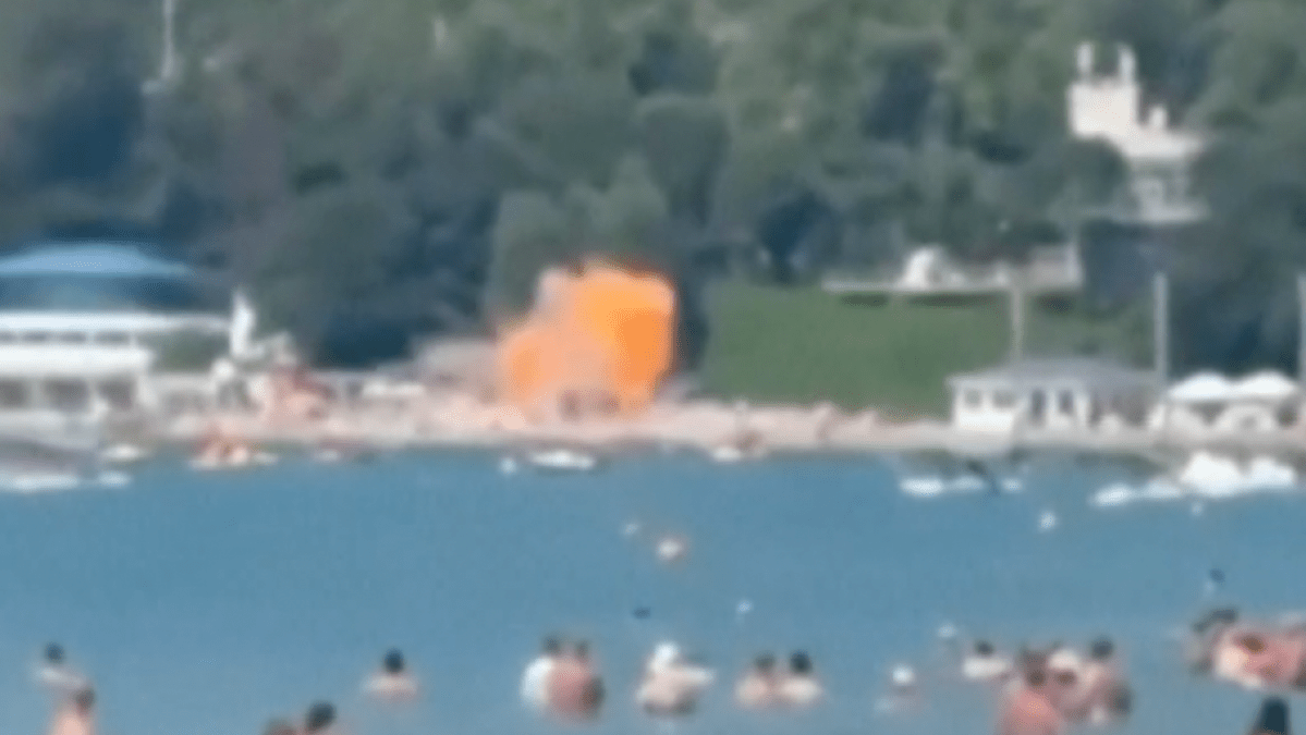 Drone slams into Russian beach, killing at least 7 people