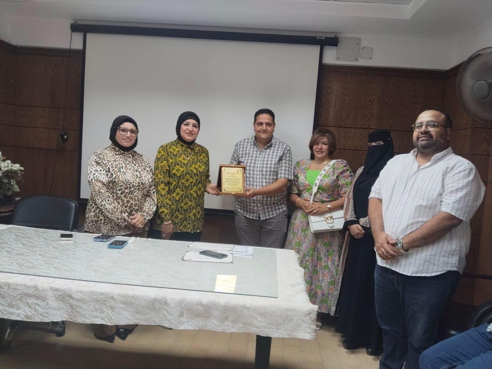 صحة المنيا تكرم فرق تنمية وتنظيم الأسرة بالإدارات الصحية تقديرا لجهودهم المتميزة