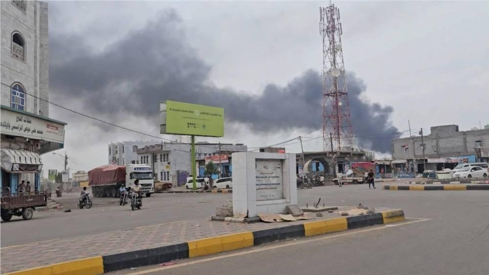 الحوثيون يتحصنون بالفنادق بإشراف إيراني والضربات تطال 3 جبهات